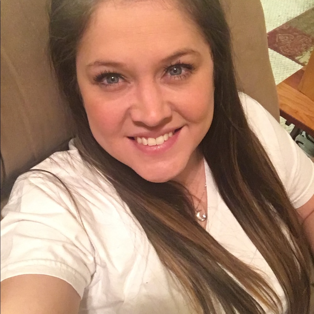 Meet your Posher, Amanda